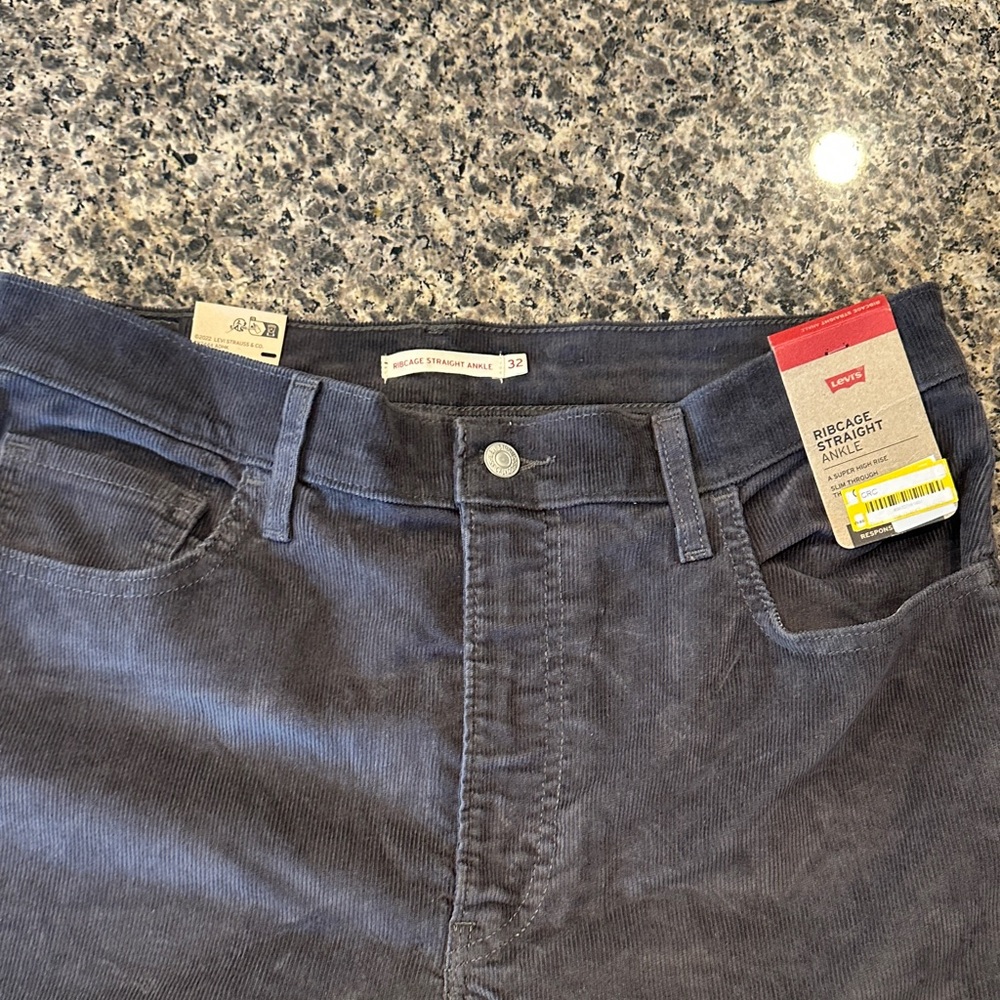 Levi's Men's Charcoal Straight Jeans